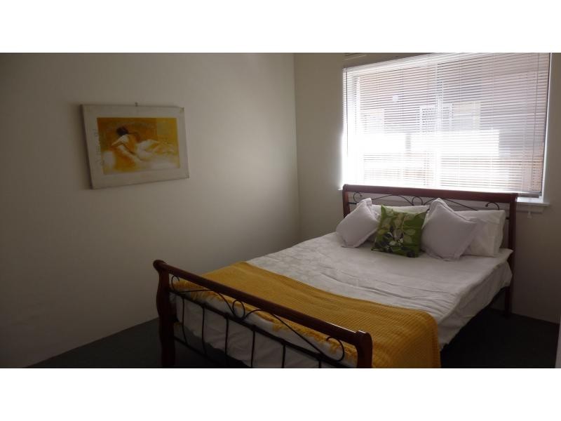 4/32 Empire Street, Footscray VIC 3011