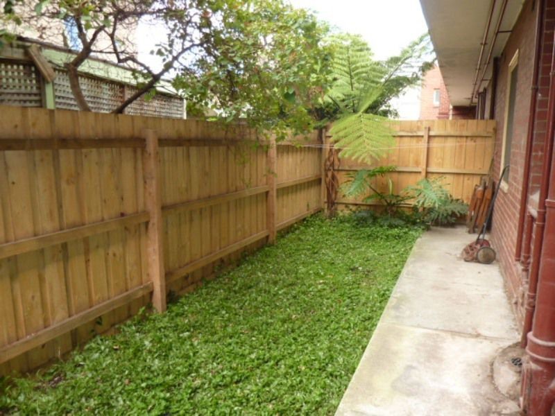 9/283 Royal Parade, Parkville VIC 3052