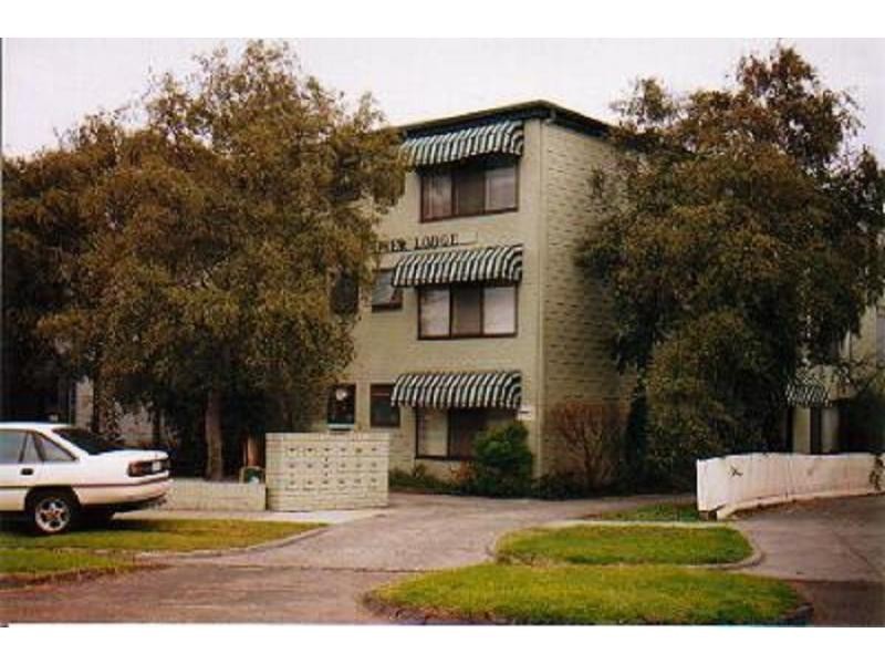 1/158 Napier Street, Essendon VIC 3040