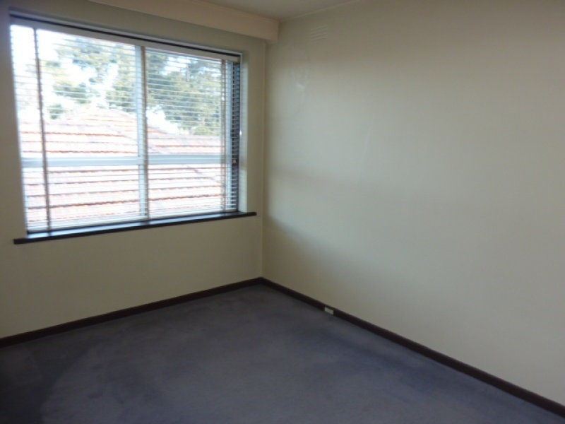 2/115 Canterbury Street, Flemington VIC 3031