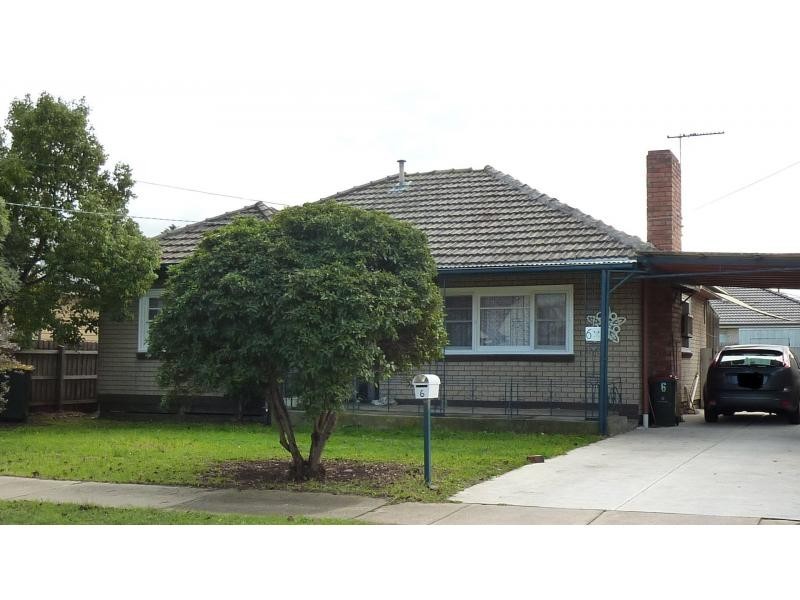 6 Elm Street, Airport West VIC 3042