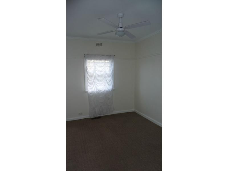 6 Elm Street, Airport West VIC 3042