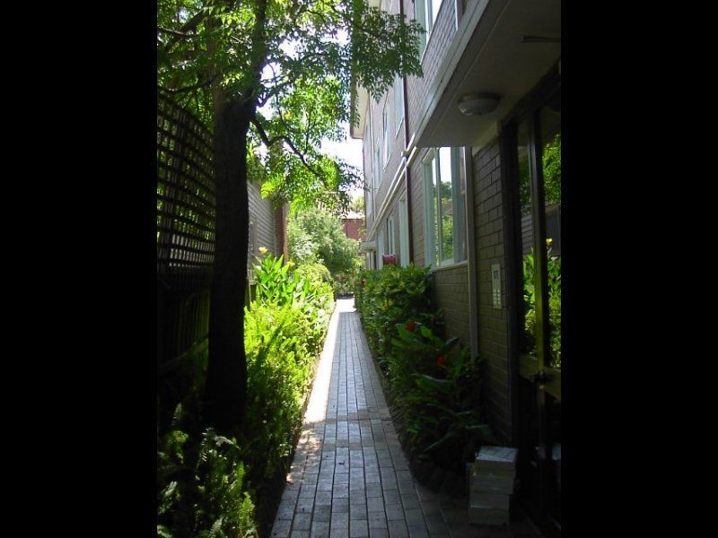 15/30 Bryant Street, Flemington VIC 3031