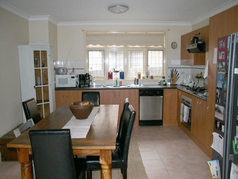 1/71 Lloyd Street, Strathmore VIC 3041