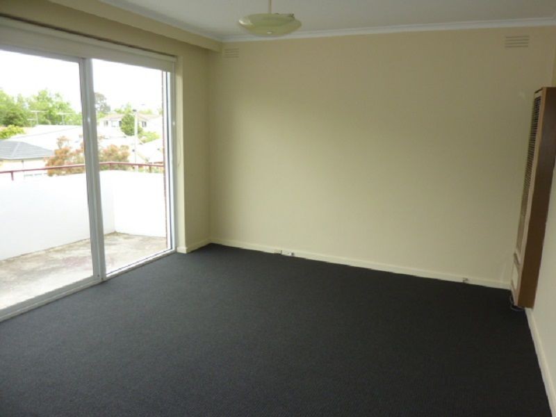 9/109 Canterbury Street, Flemington VIC 3031