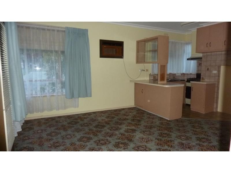 2/310 Napier Street, Strathmore VIC 3041