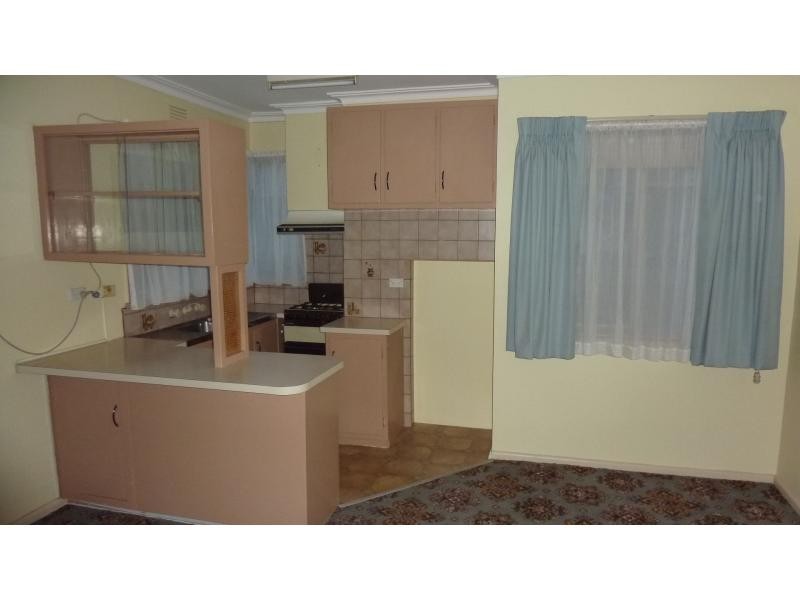 2/310 Napier Street, Strathmore VIC 3041