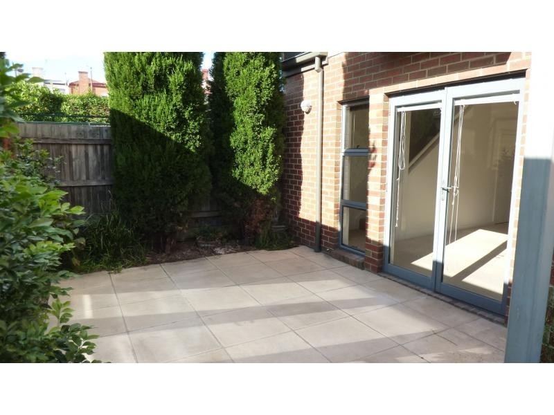 31A The Parade, Ascot Vale VIC 3032