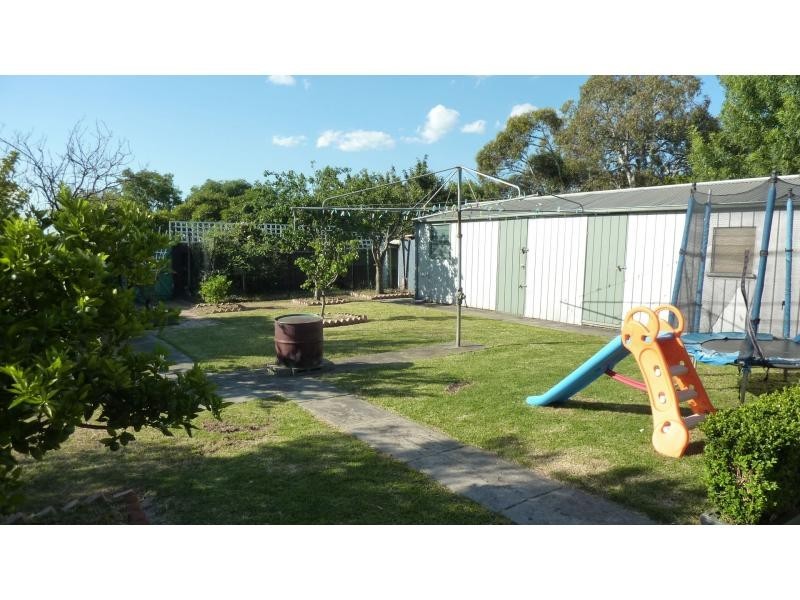 123 Loongana Avenue, Glenroy VIC 3046