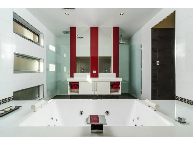 1 Egginton Street, Brunswick West VIC 3055