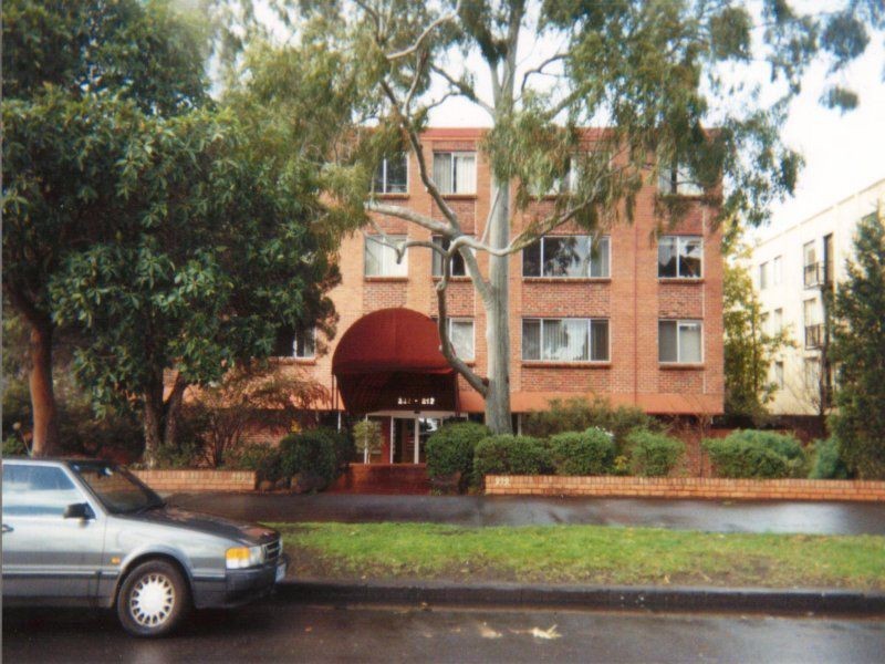 30/212 The Avenue, Parkville VIC 3052