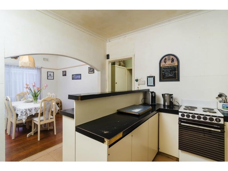 30 Justin Avenue, Glenroy VIC 3046