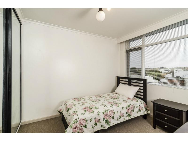 Unit 15/160 Napier Street, Essendon VIC 3040
