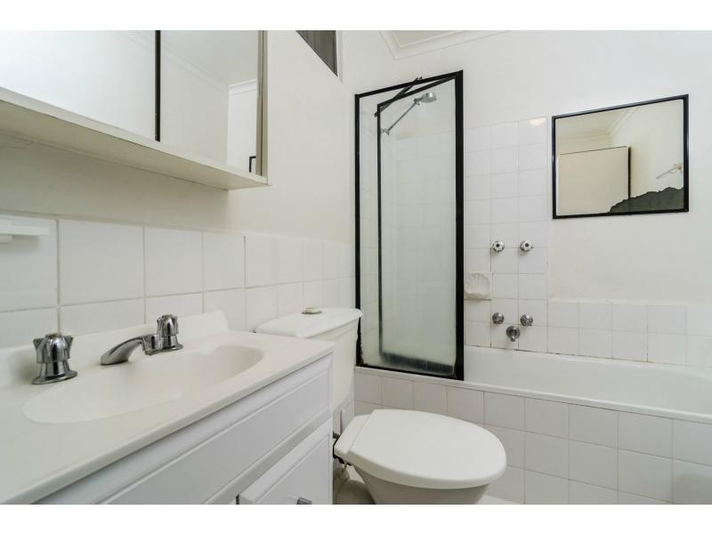 Unit 15/160 Napier Street, Essendon VIC 3040