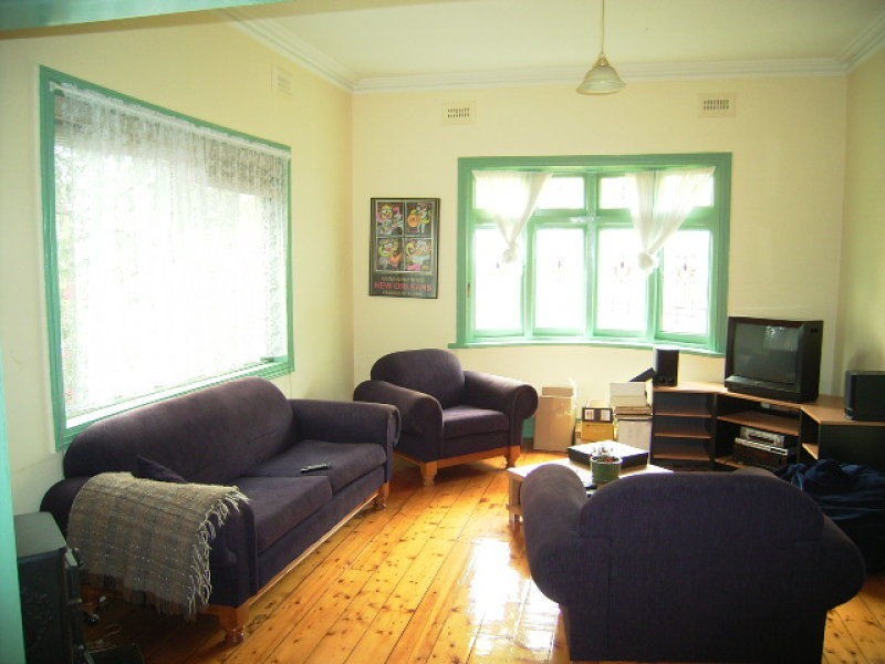 27 Myrnong Crescent, Ascot Vale VIC 3032