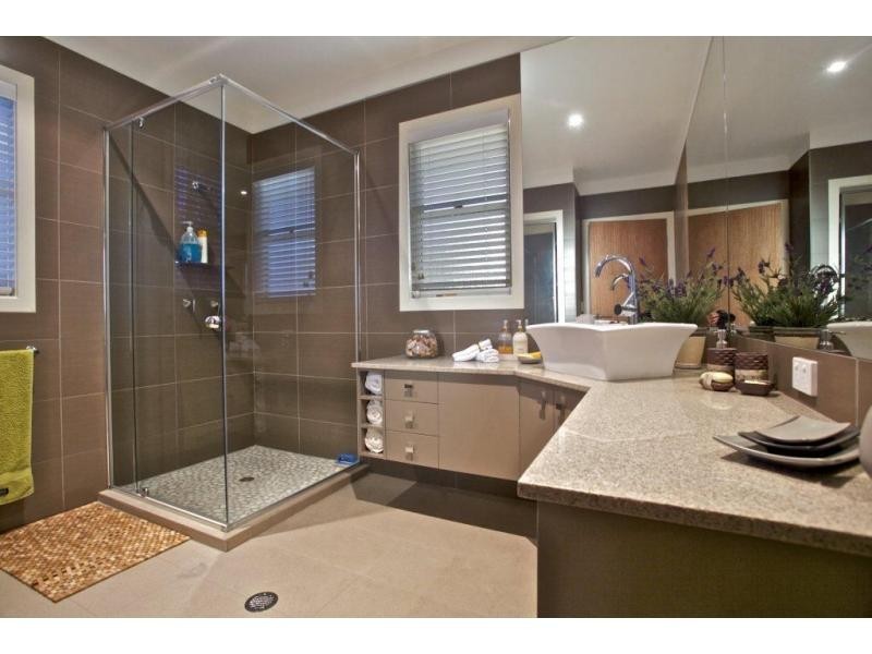 8 Alice Street, Russell Island QLD 4184