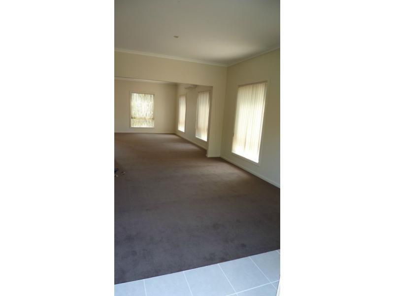 13 Rylie Lane, Maribyrnong VIC 3032