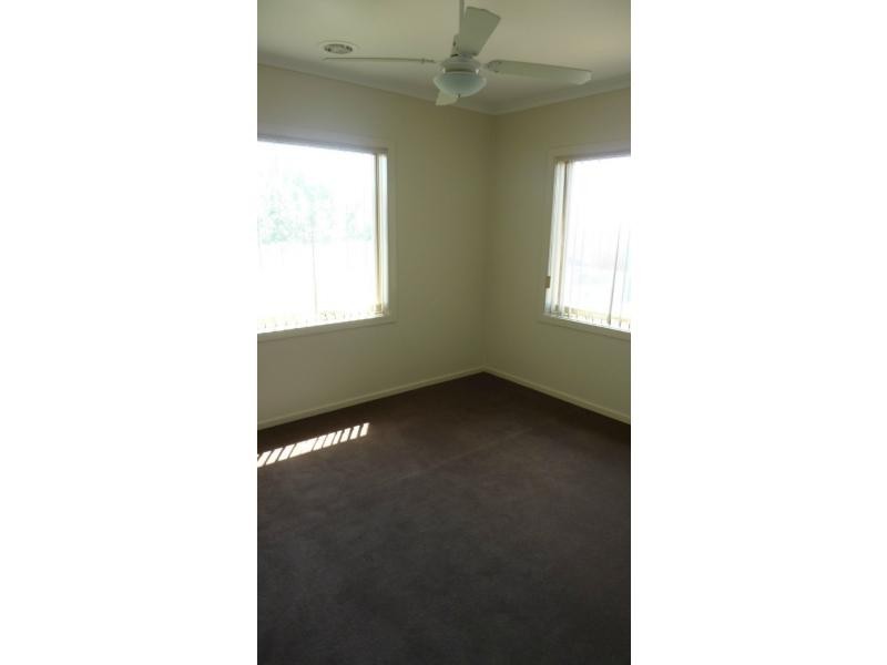 13 Rylie Lane, Maribyrnong VIC 3032