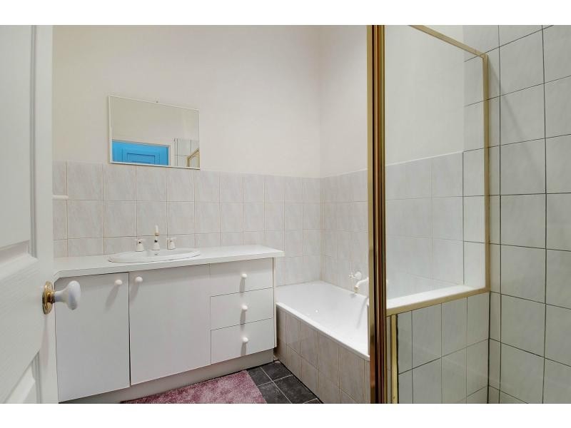 29 Highlands Avenue, Airport West VIC 3042