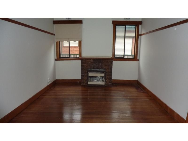 8 Westgate Street, Pascoe Vale South VIC 3044