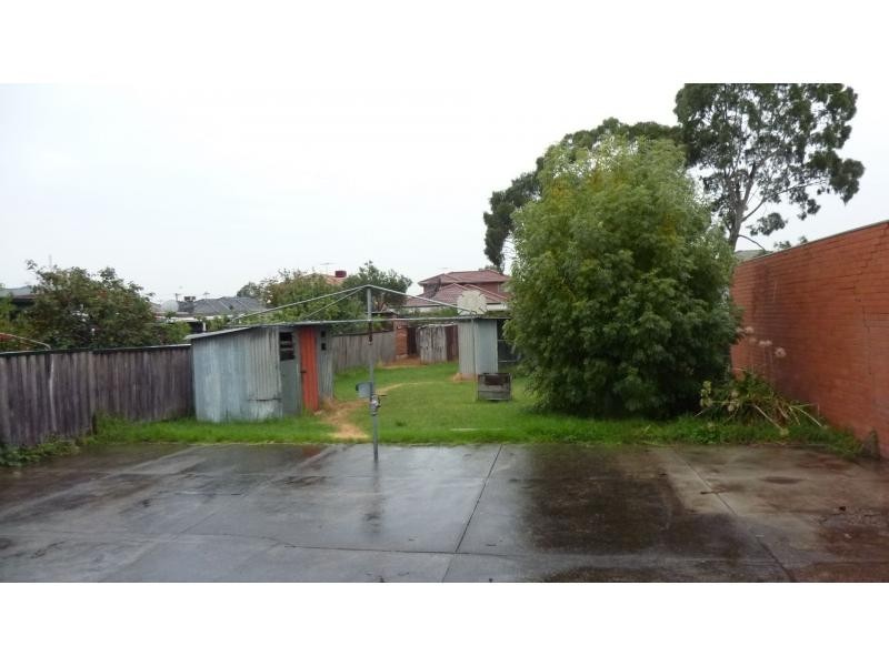 8 Westgate Street, Pascoe Vale South VIC 3044