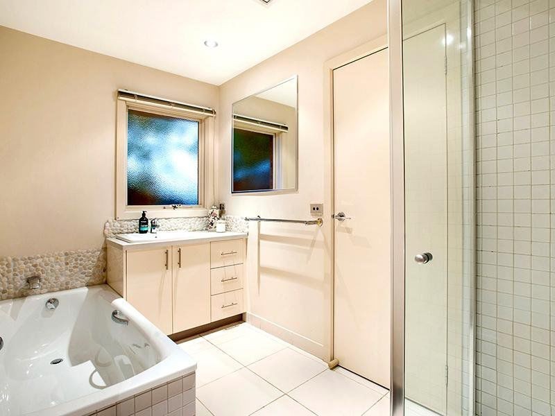 17 Hockey Lane, Ascot Vale VIC 3032