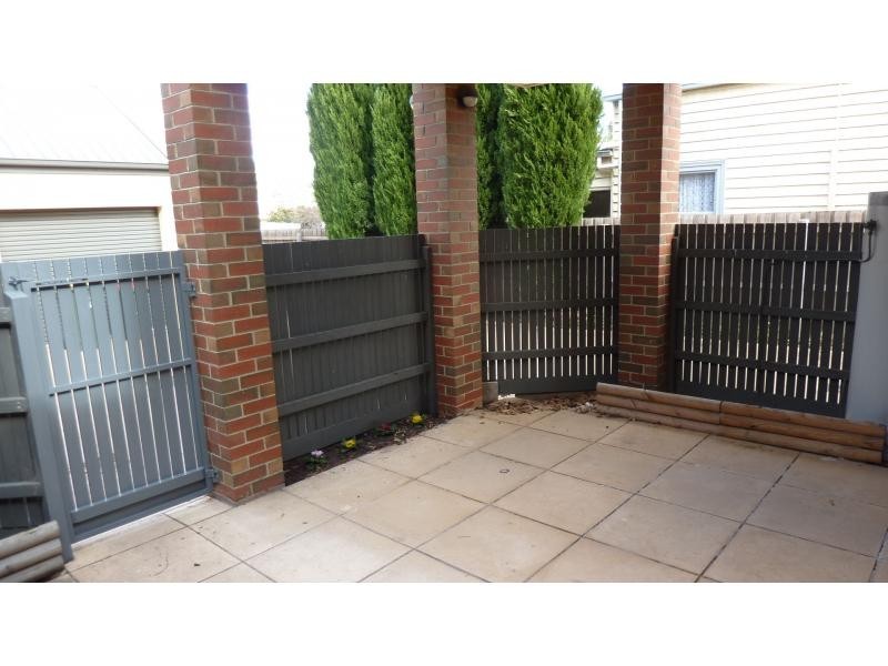 31 The Parade, Ascot Vale VIC 3032