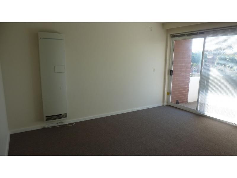 3/115 Canterbury Street, Flemington VIC 3031