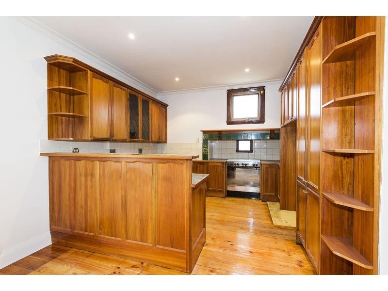 2 Thorn Street, Essendon VIC 3040