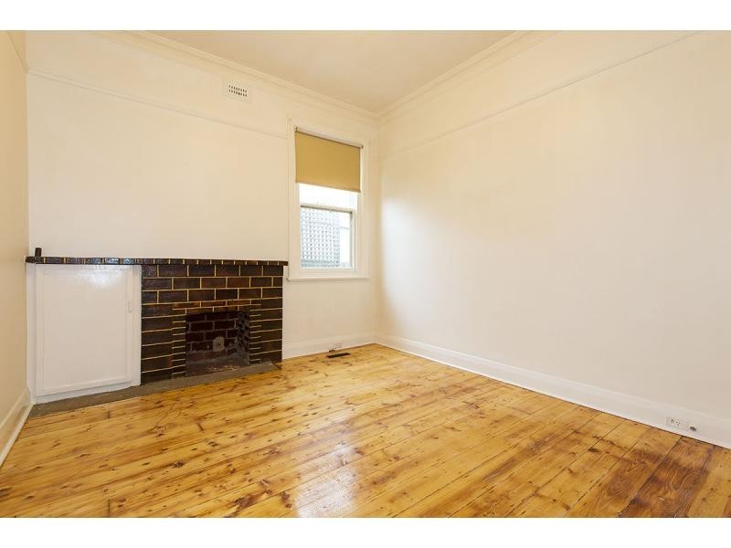 2 Thorn Street, Essendon VIC 3040