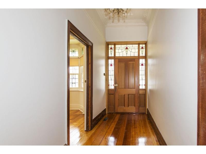 2 Thorn Street, Essendon VIC 3040