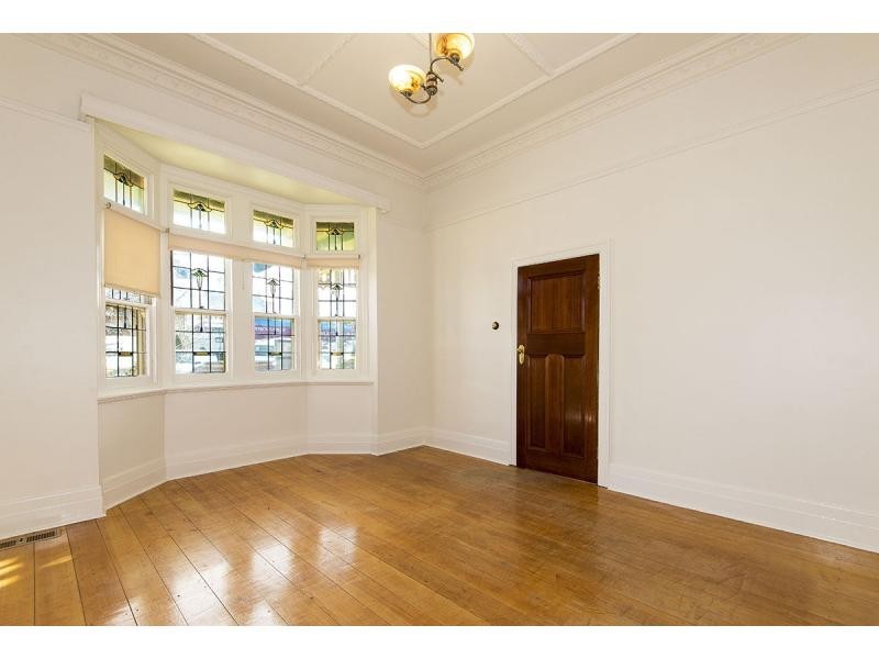 2 Thorn Street, Essendon VIC 3040