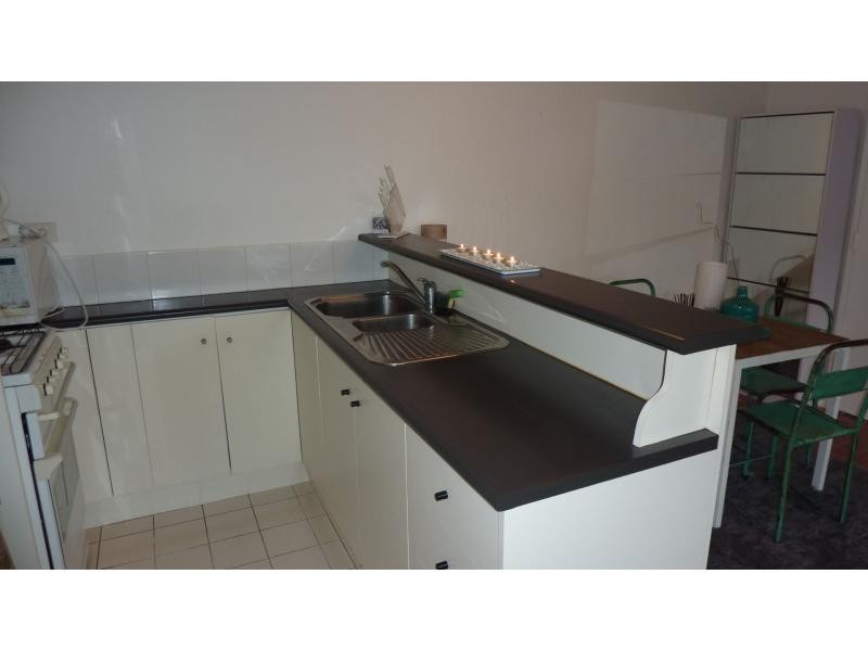 9/51 Bignell Street, Flemington VIC 3031