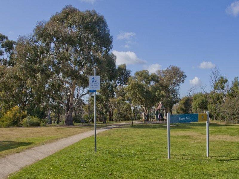 1/158 Napier Street, Essendon VIC 3040