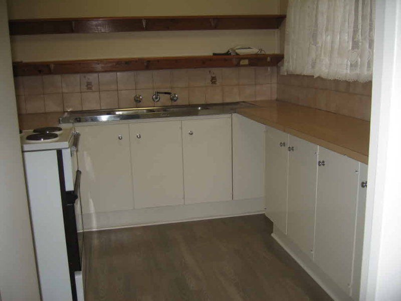 2/10 Dunlop Street, Maribyrnong VIC 3032