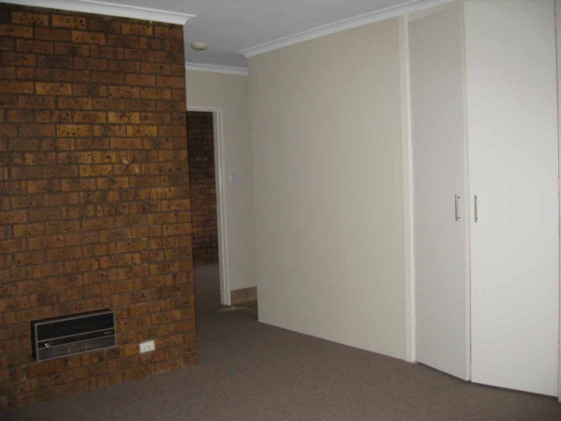 2/10 Dunlop Street, Maribyrnong VIC 3032