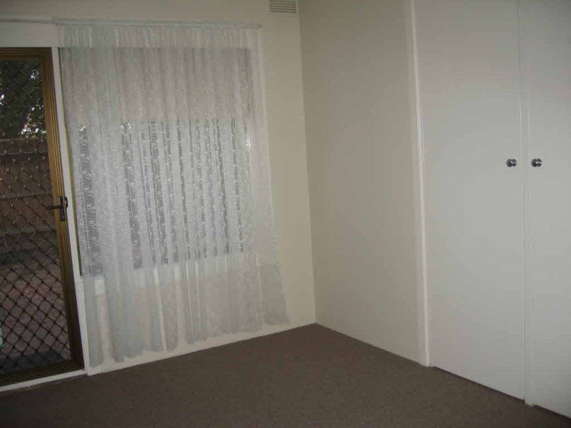 2/10 Dunlop Street, Maribyrnong VIC 3032