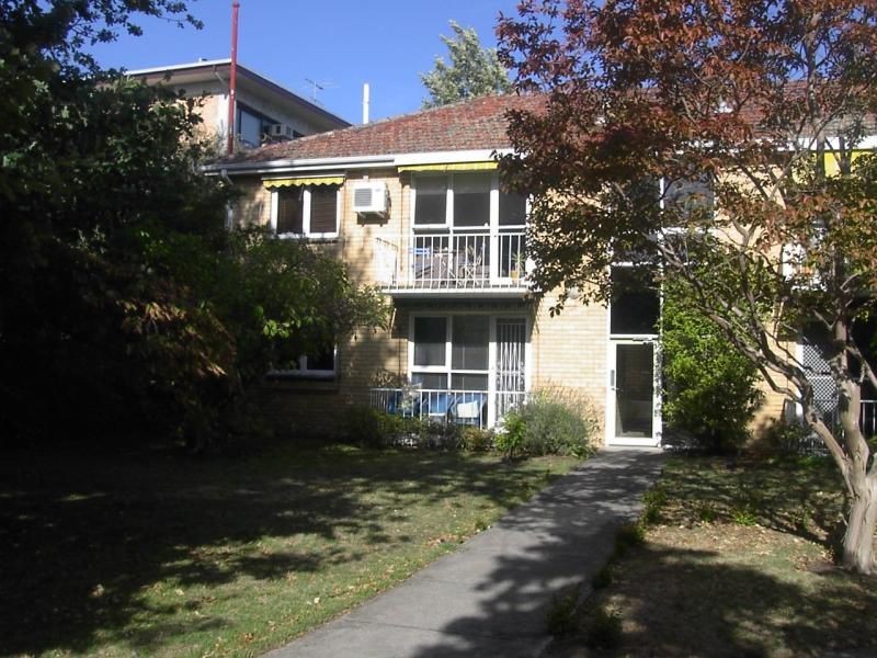 12/31 Leslie Road, Essendon VIC 3040