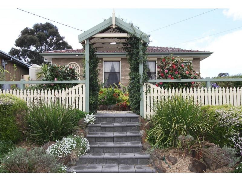 40 Wahroonga Crescent, Greensborough VIC 3088
