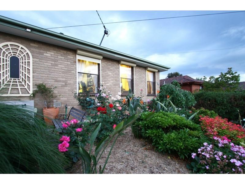 40 Wahroonga Crescent, Greensborough VIC 3088