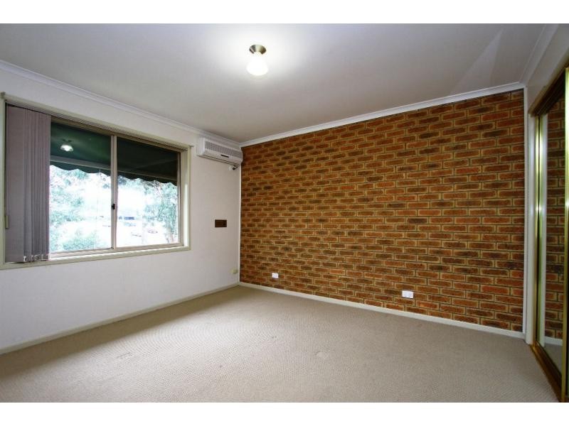 2/21 Broad Street, Greensborough VIC 3088
