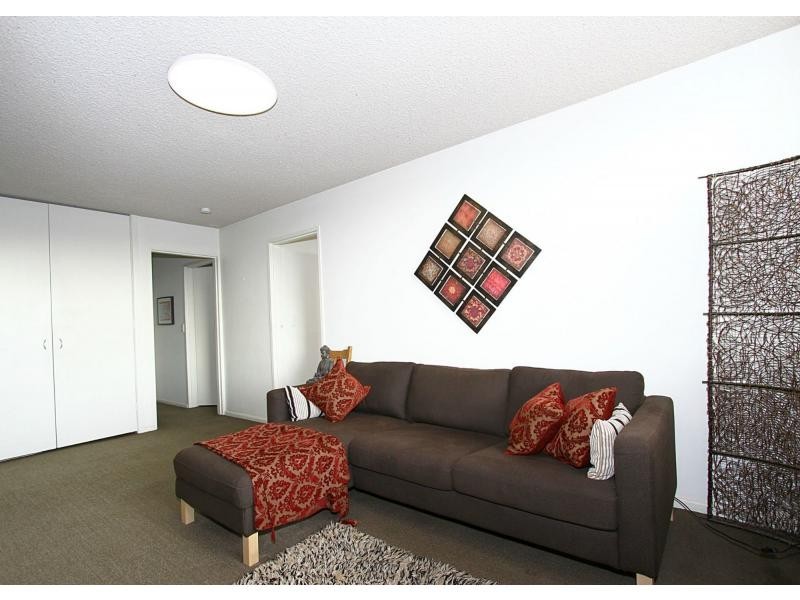 10/41 Fenwick Street, Clifton Hill VIC 3068