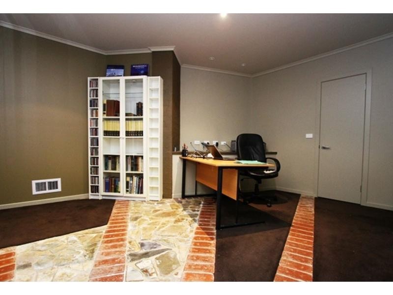 2 Cloud Court, Eltham VIC 3095