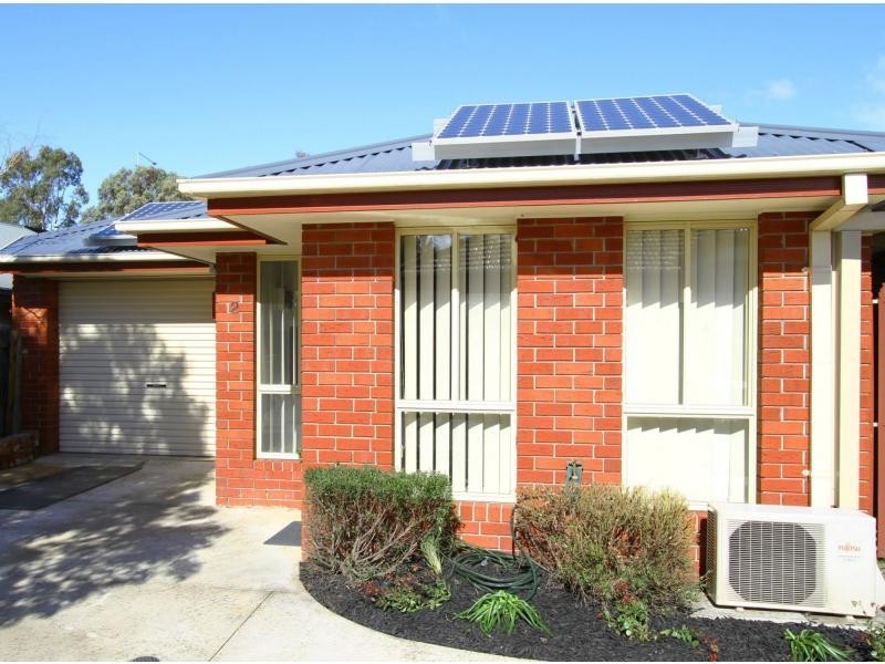 2/17 Newton Street, Thomastown VIC 3074