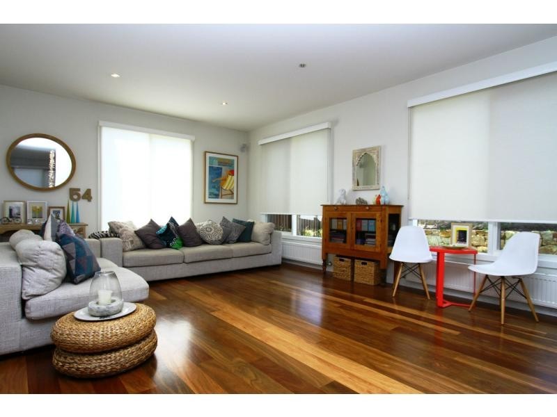 4 Baldwin Avenue, Montmorency VIC 3094