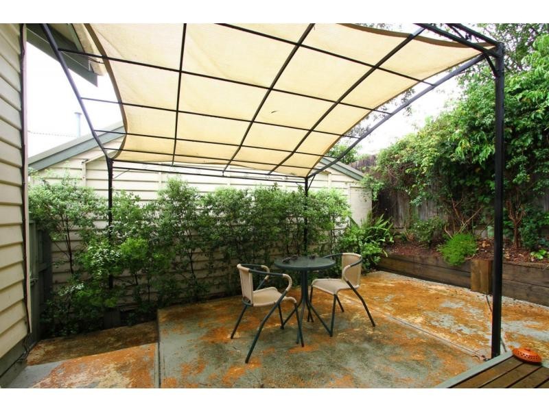 3/26 Luck Street, Eltham VIC 3095