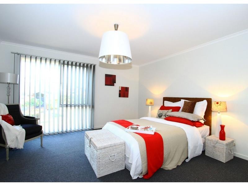 1 Whistler Walk, South Morang VIC 3752