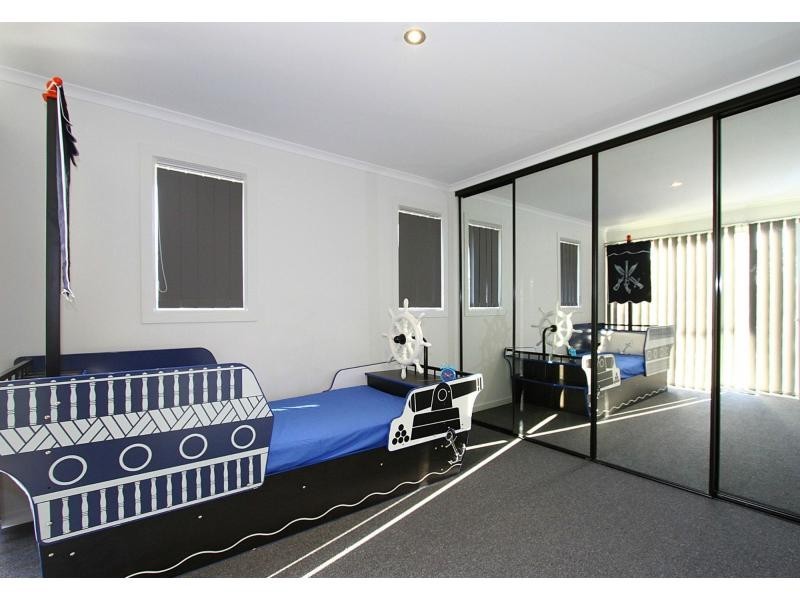 1 Whistler Walk, South Morang VIC 3752