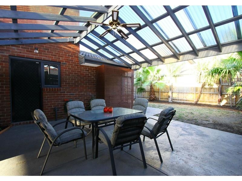1 Whistler Walk, South Morang VIC 3752