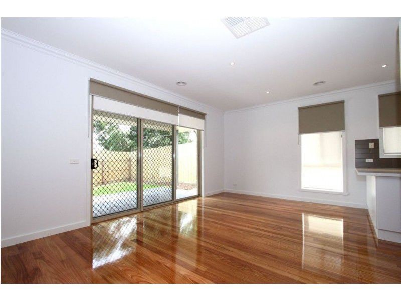 4/63 Mountain View Road, Montmorency VIC 3094